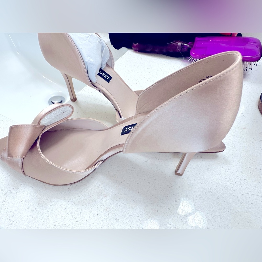 Heels with bow - Picture 3 of 7